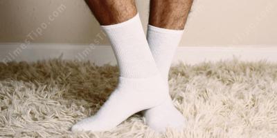 filmes sobre pés masculinos em meias