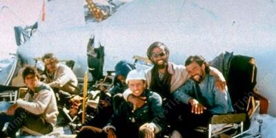 filmes sobre sobrevivente de acidente de avião